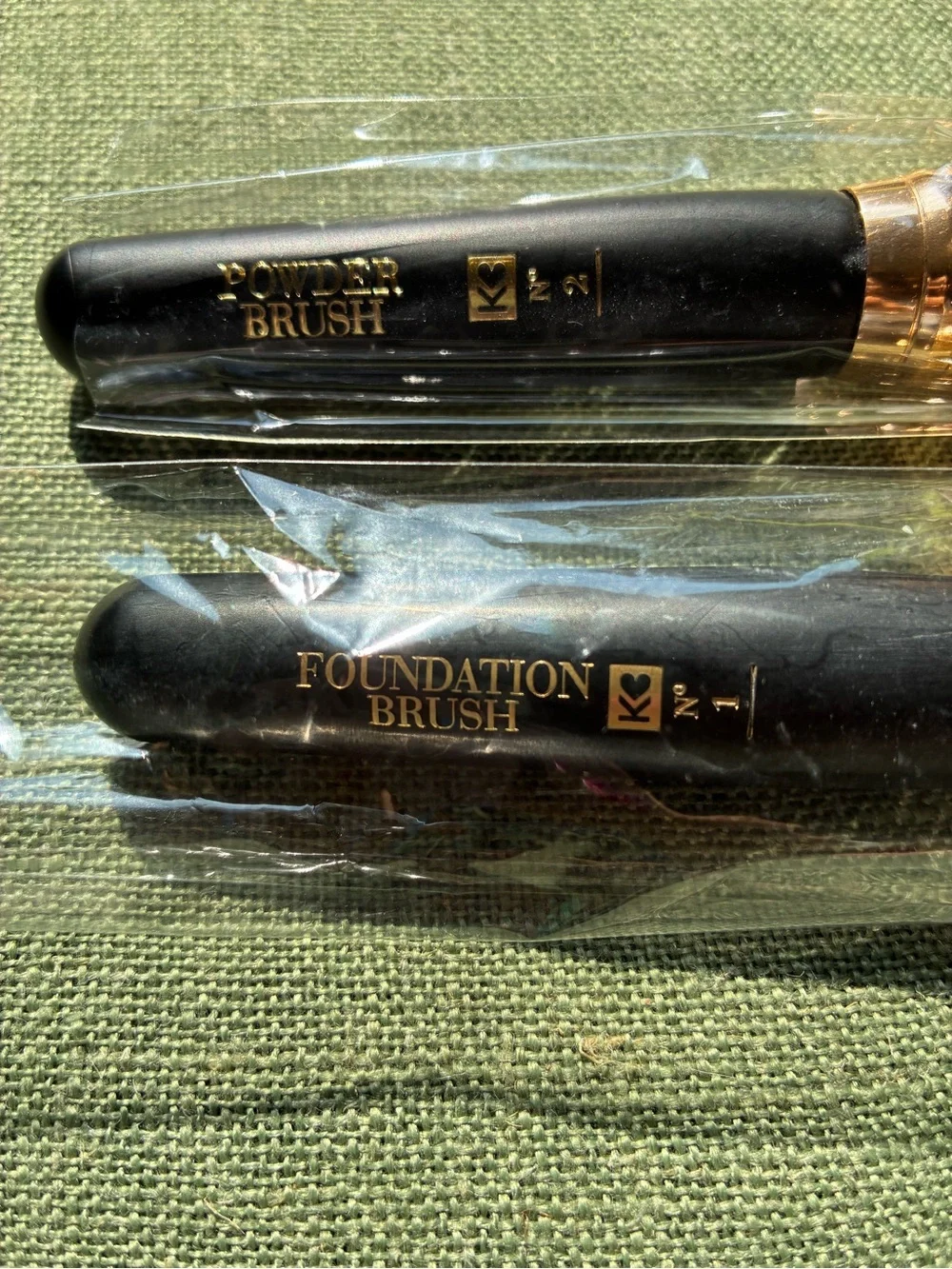 Belle Beauty by Kim Gravel 2-Piece Makeup Brush Set – New
